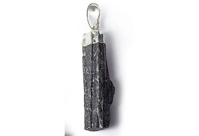 Tourmaline noir en pendentif